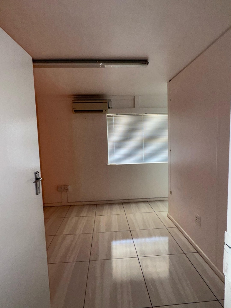  Bedroom Property for Sale in Hillcrest Heights Western Cape